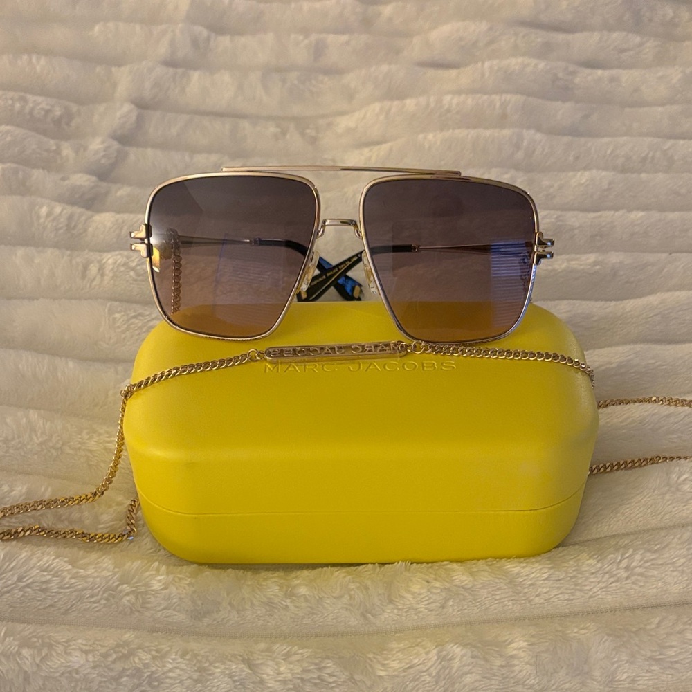 Marc Jacobs Gold Frame Sunglasses with Gradient Brown Lenses and Yellow Case